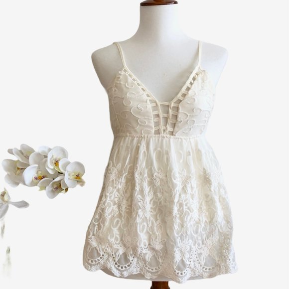 Forever 21 Tops - Forever 21 Lace Cami Babydoll Size S Top